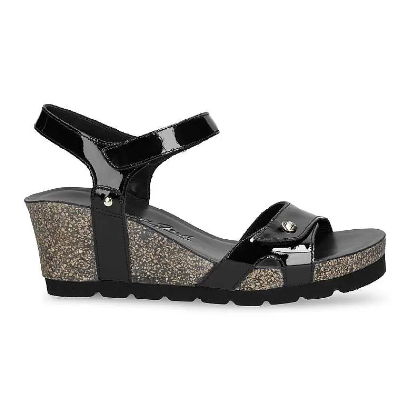 julia_1-2.webp Julia^Panama Jack Hot